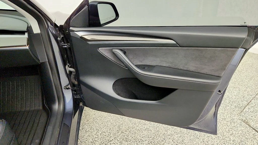 Used 2023 Midnight Silver Metallic Tesla Performance AWD image 29