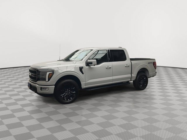 Used 2024 White Ford LARIAT image 37