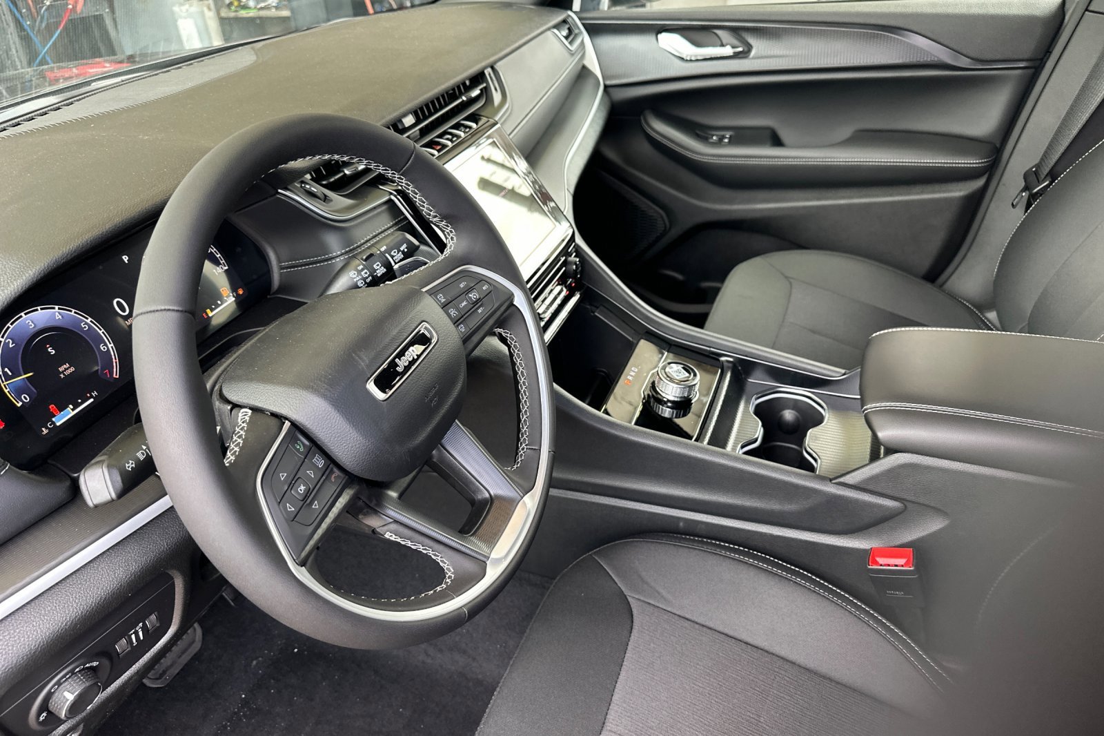 New 2026 Baltic Gray Metallic Clearcoat Jeep Laredo image 10