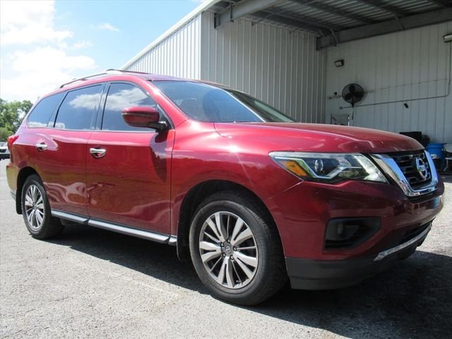 2018 Nissan Pathfinder SV