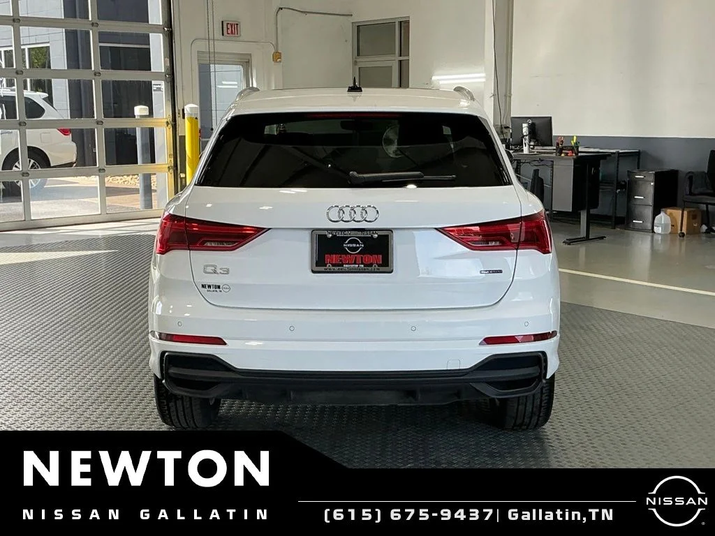 Used 2025 Arkona White Audi Premium image 5