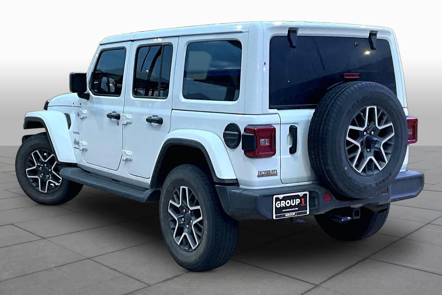 Used 2024 Bright White Clearcoat Jeep Sahara image 12