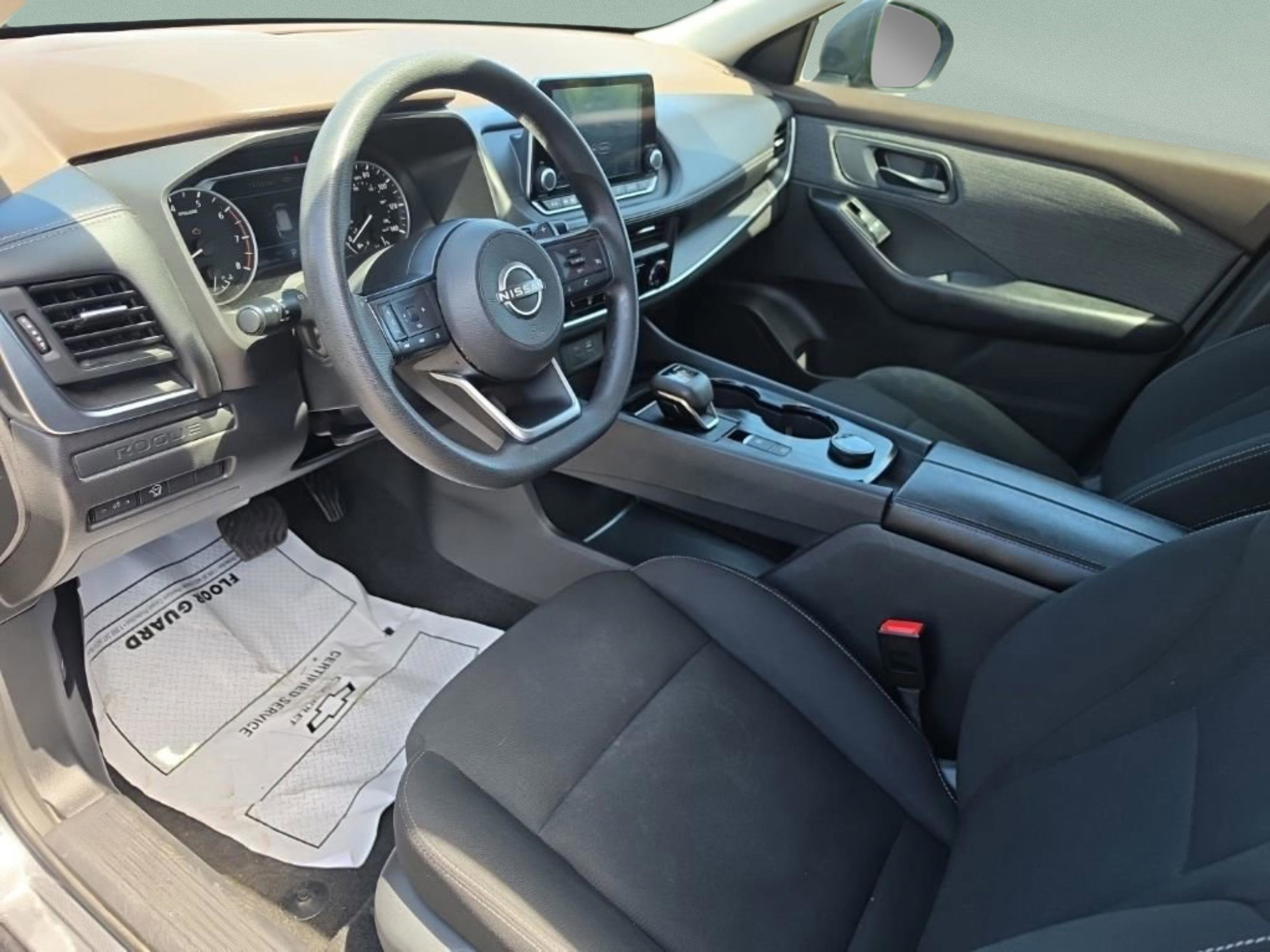 Used 2023 Gry/gray Nissan S image 13