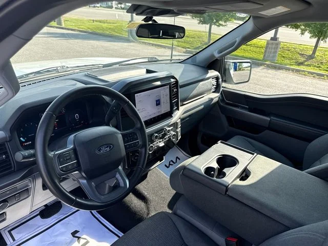 2025 Ford F-150 XLT - Photo 10
