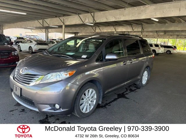 2017 Toyota Sienna XLE V6 AWD 7-Passenger's photo