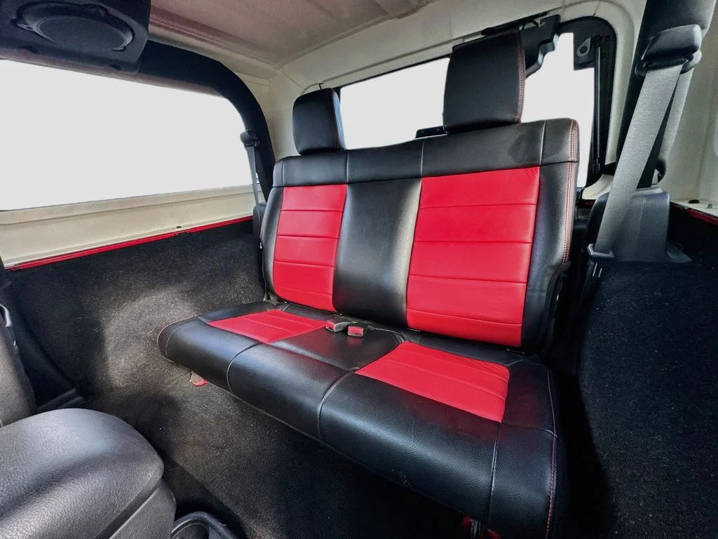 Used 2011 Red Jeep Sahara image 25