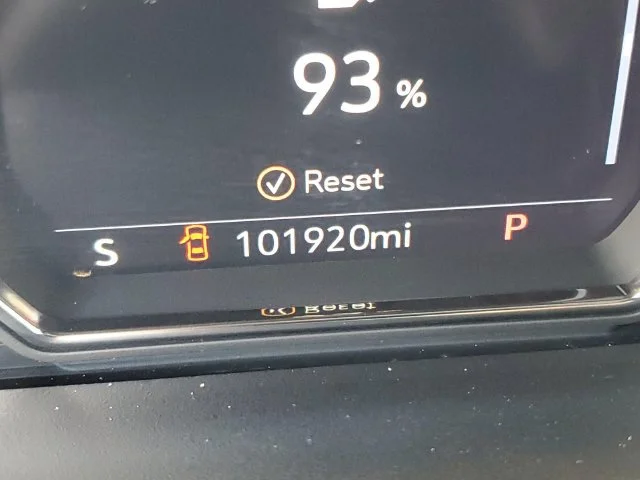 Used 2021 ONYX BLACK GMC AT4 image 21