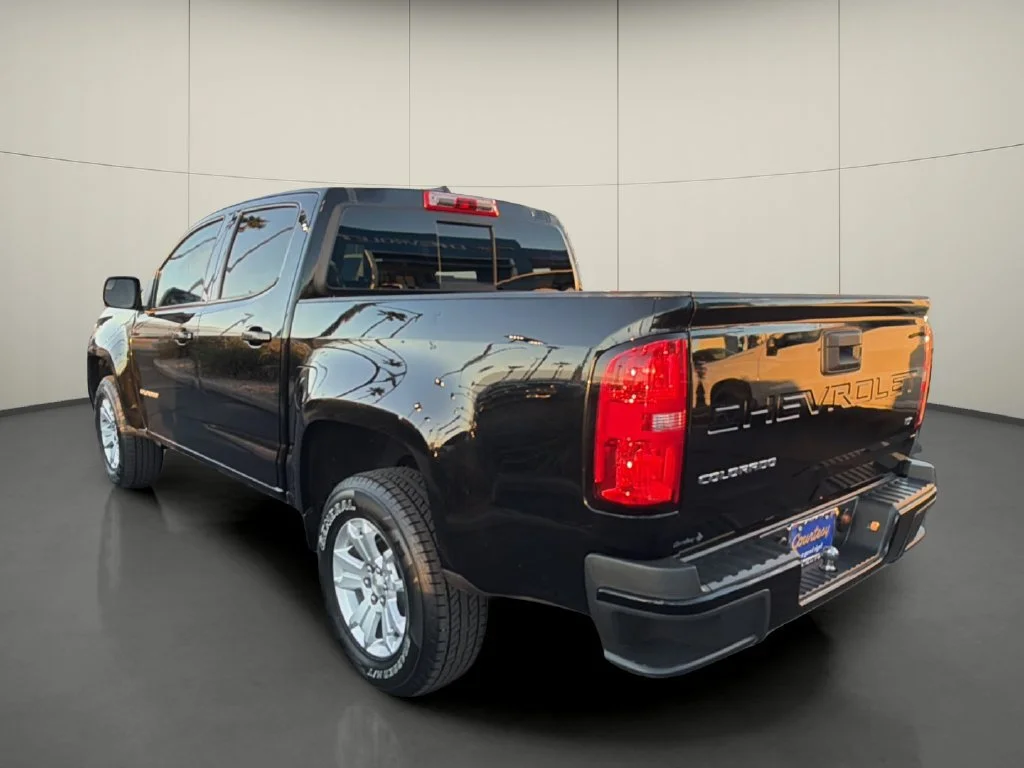 Used 2022 BLACK Chevrolet 2WD LT image 5