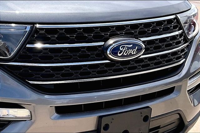 Used 2022 Gray Ford XLT image 31