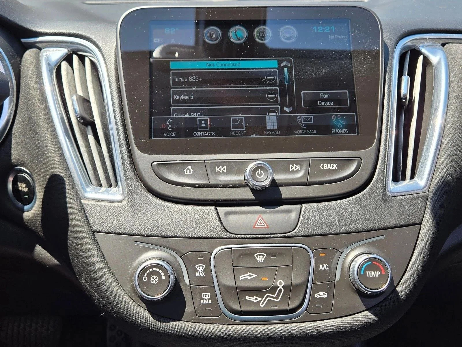 Used 2018 Summit White Chevrolet LT image 13