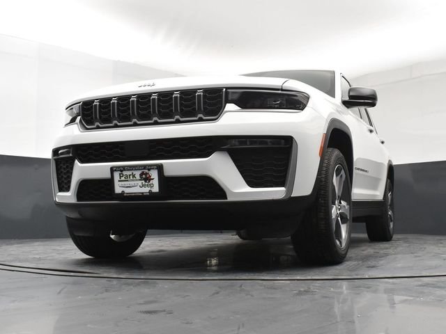 New 2026 Bright White Clear-Coat Exterior Paint Jeep Limited image 20
