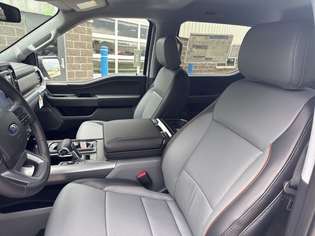 New 2026 Star White Metallic Tri-Coat Ford Lariat image 48