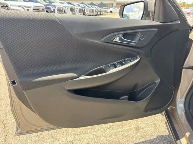Used 2023 Gray Chevrolet LT image 29