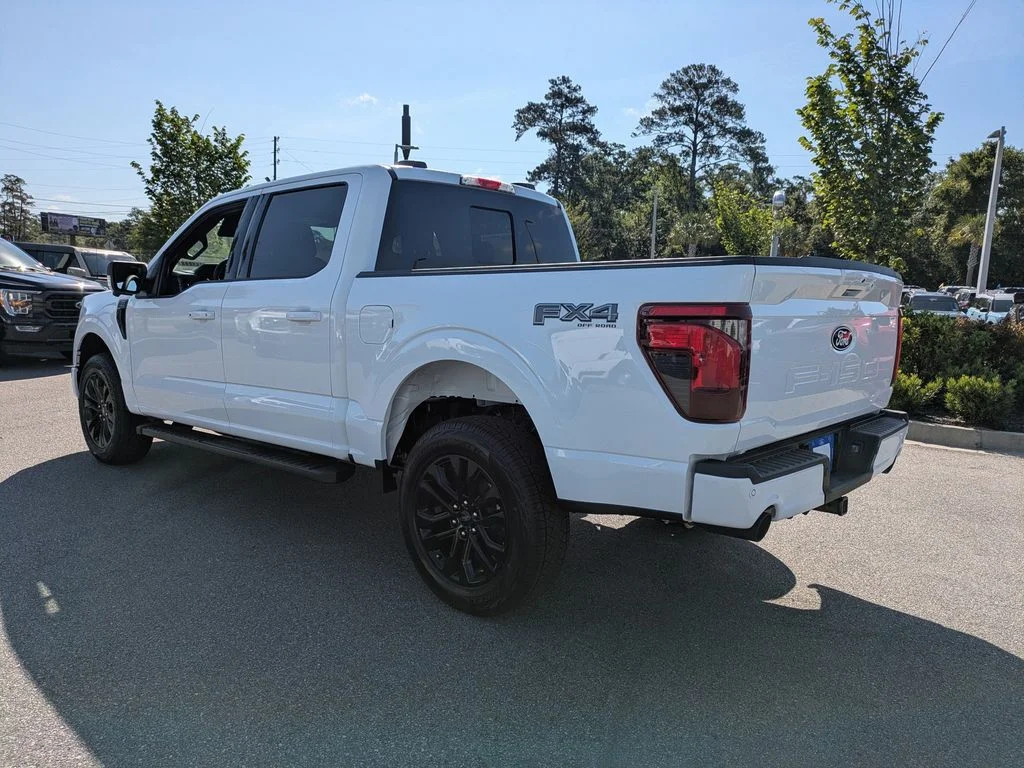 New 2026 Oxford White Ford XLT image 6