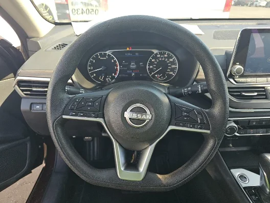 Used 2024 Red Nissan 2.5 SV image 8