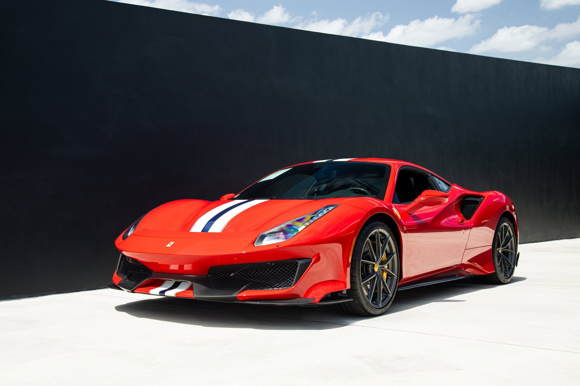 Certified Used 2020 Red Ferrari  image 15