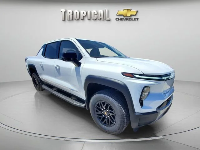 New 2026 Summit White Chevrolet LT - Extended Range image 7