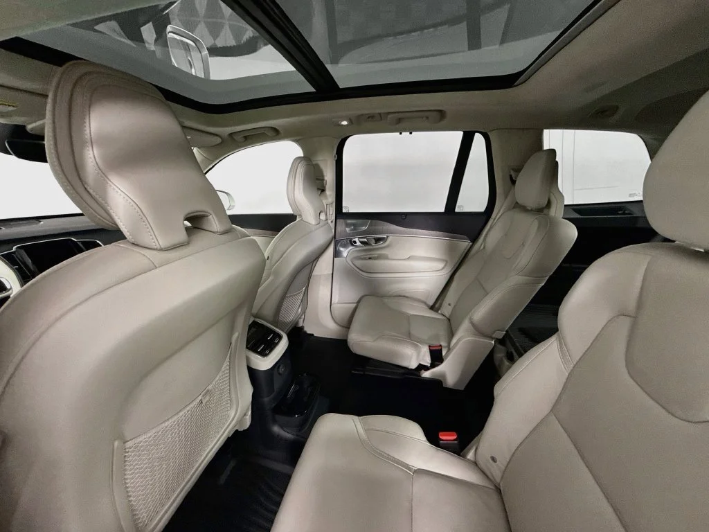 Certified Used 2024 Bright Dusk Metallic Volvo Ultimate image 26