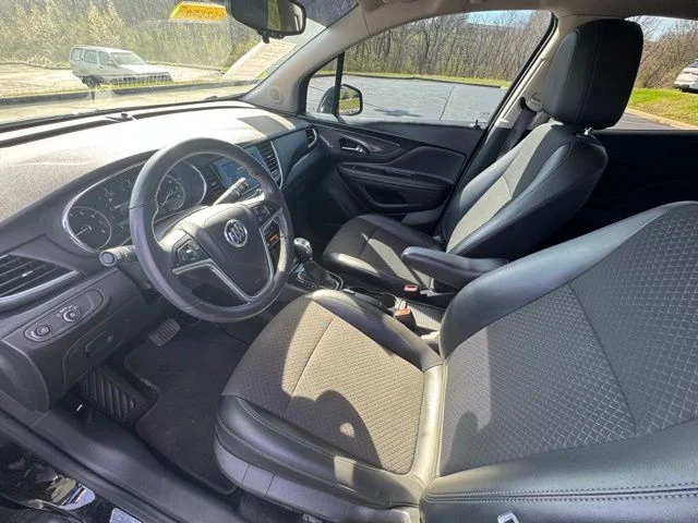 Used 2022 Ebony Twilight Metallic Buick Preferred image 11