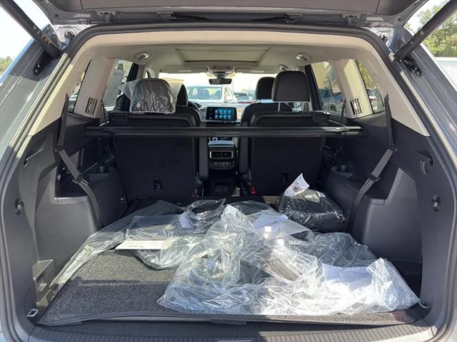 2026 Volkswagen Atlas SEL Premium R-Line - Photo 13