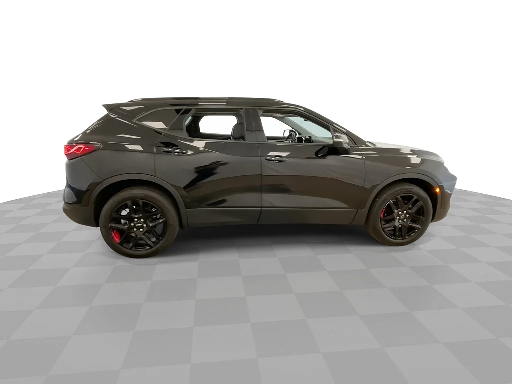 Used 2023 Black Chevrolet LT image 2