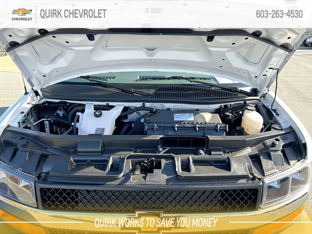 2025 Chevrolet Express Cargo Work Van - Photo 11