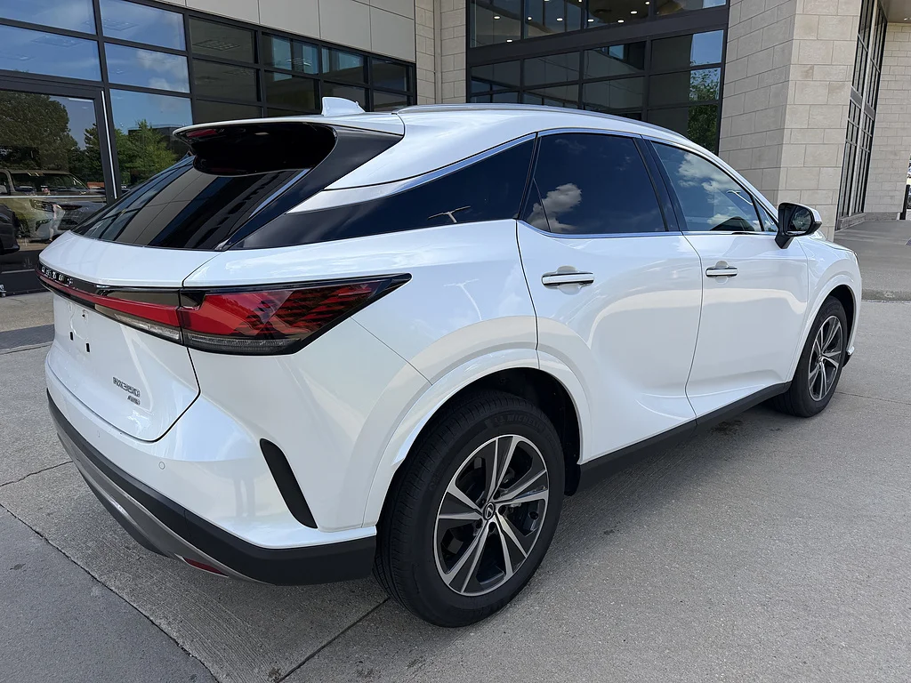 Certified Used 2025 Eminent White Pearl Lexus Premium image 2
