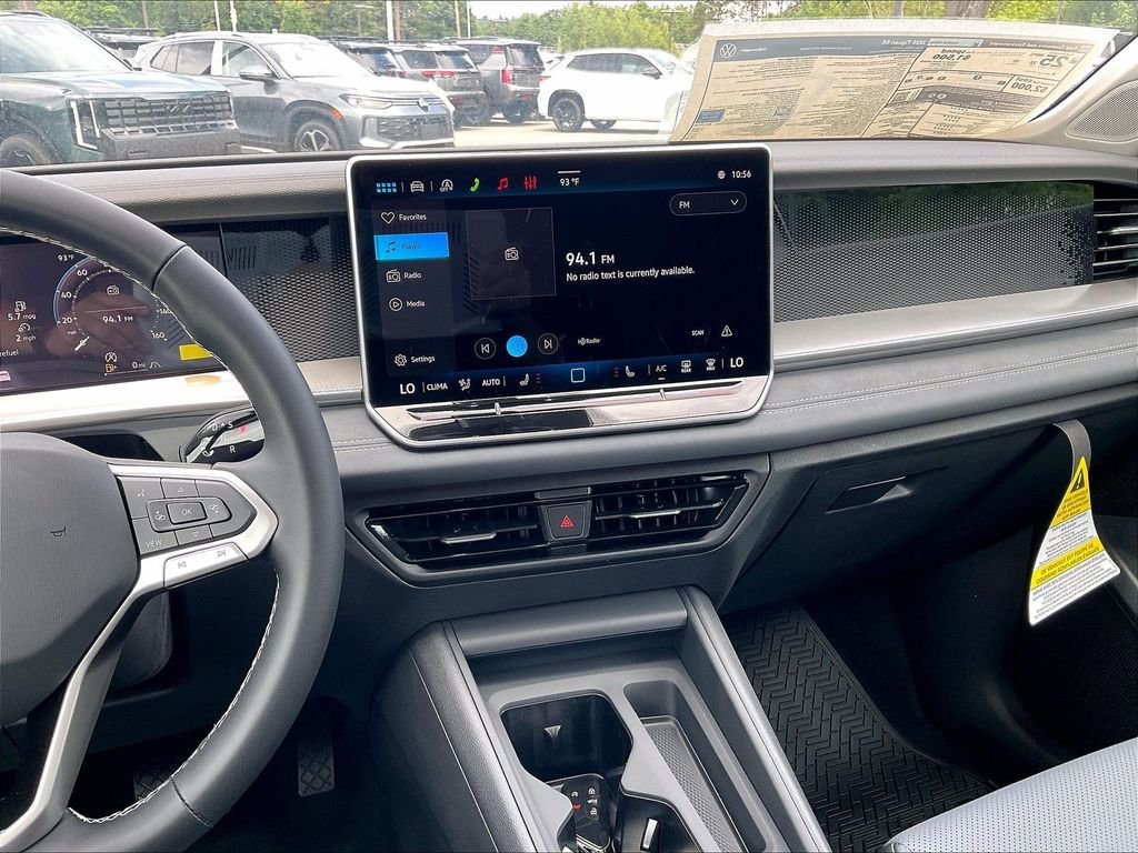 2026 Volkswagen Tiguan SE - Photo 13