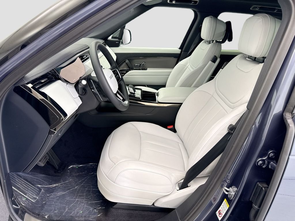 New 2026 Varesine Blue Land Rover SE image 17