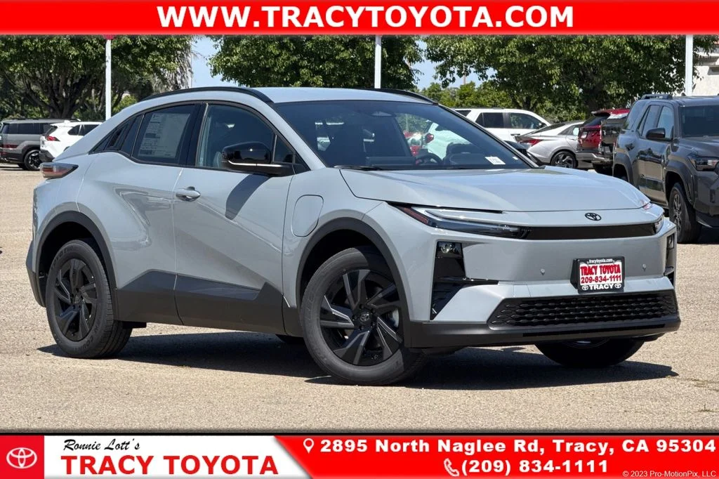 2026 Toyota C-HR  SE