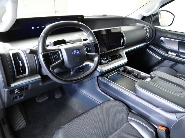 Certified Used 2025 White Ford Platinum image 4
