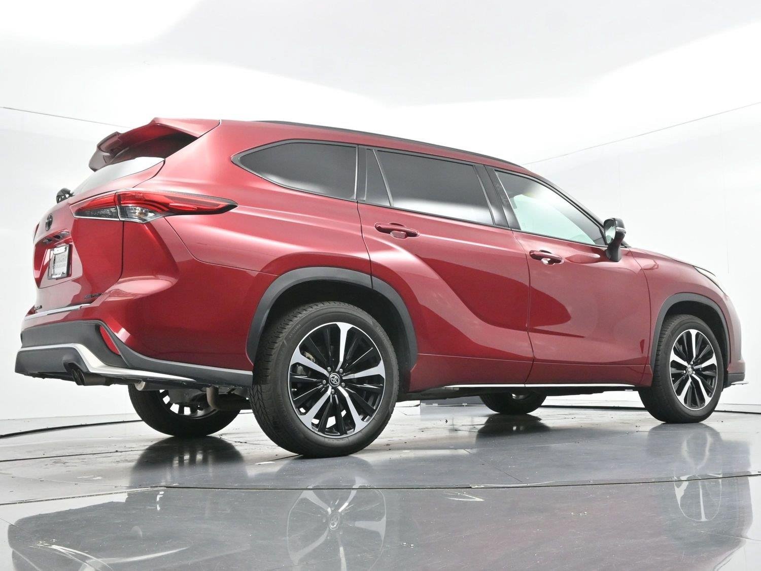 Used 2022 Ruby Flare Pearl Toyota XSE image 53