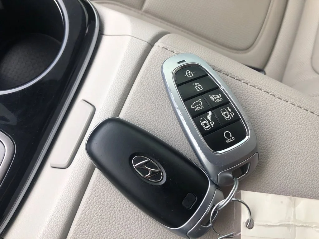 Used 2024 Black Hyundai Limited image 33