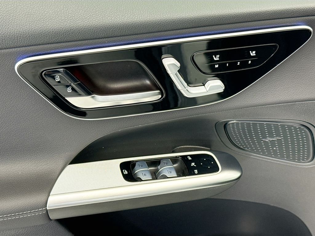 New 2026 Cirrus Silver Metallic Mercedes-Benz GLC 300 image 22