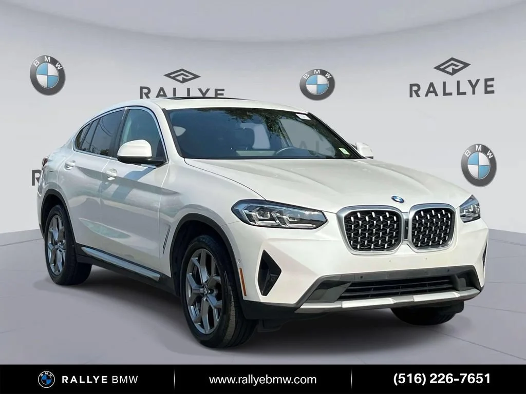 Used 2023 Mineral White Metallic BMW xDrive30i image 1