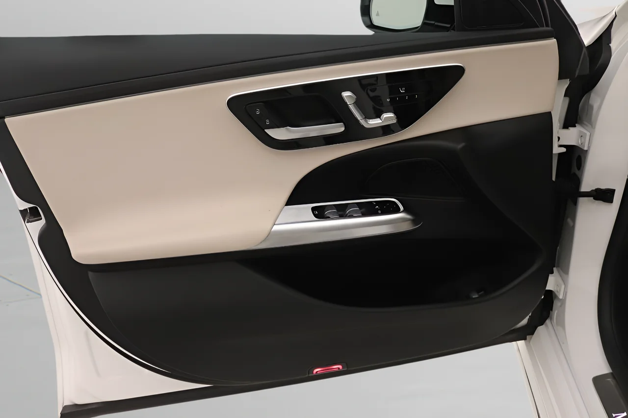 2024 Mercedes-Benz E-Class E350 - Photo 17
