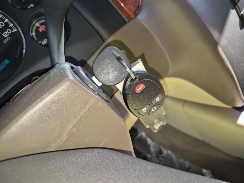 Used 2011 White GMC SLT image 13