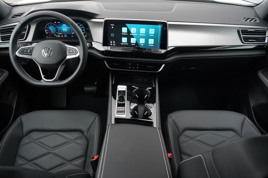 2026 Volkswagen Atlas Cross Sport SE w/Tech - Photo 8
