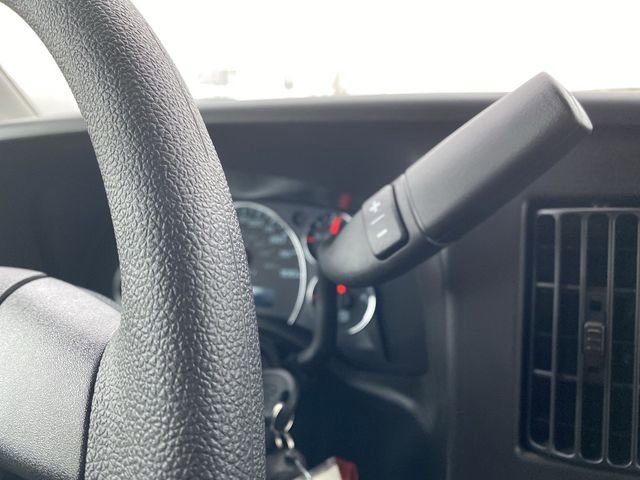 2025 Chevrolet Express Cargo Work Van - Photo 18