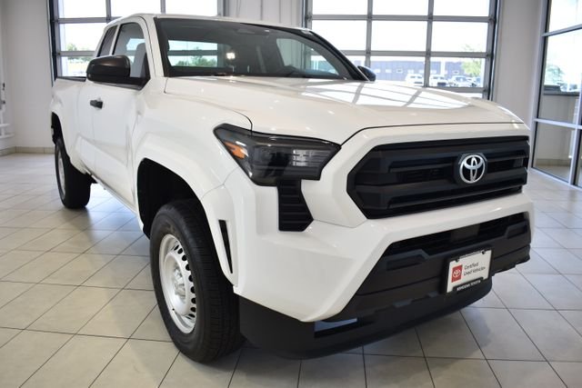 Certified Used 2025 White Toyota SR image 1
