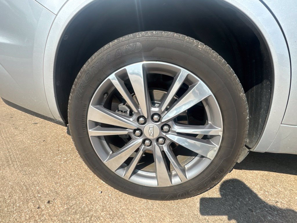 Used 2020 Silver Cadillac Premium Luxury image 6