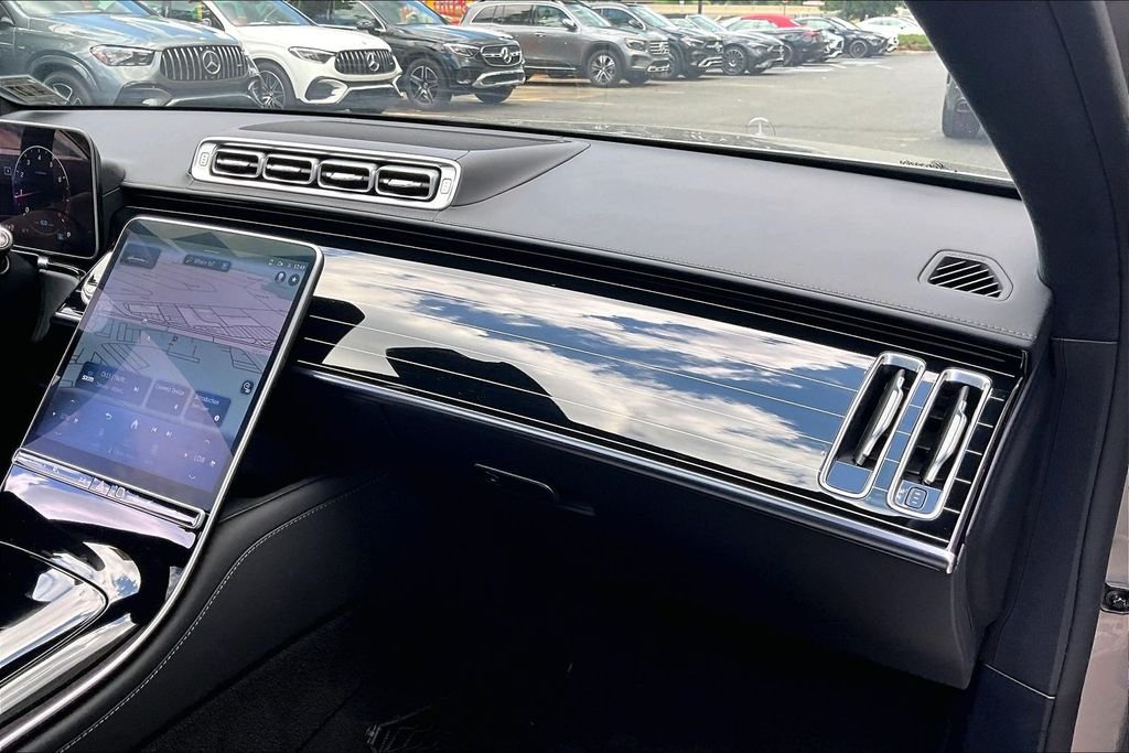 Certified Used 2022 Silver Mercedes-Benz S 580 image 16
