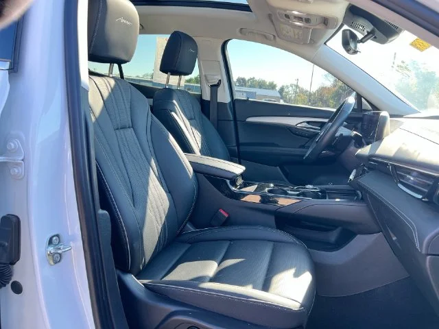 Used 2024 White Buick Avenir image 28