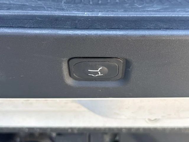 Certified Used 2025 Oxford White Ford Active image 20