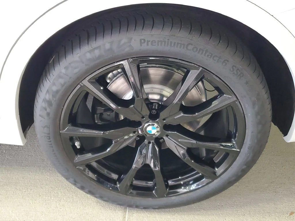 New 2027 White BMW xDrive40i image 5