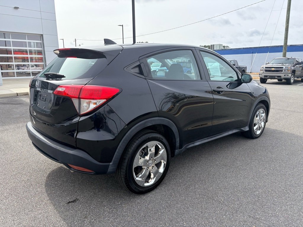 Used 2020 Honda HR-V LX with VIN 3CZRU5H3XLM701051 for sale in Franklin, VA