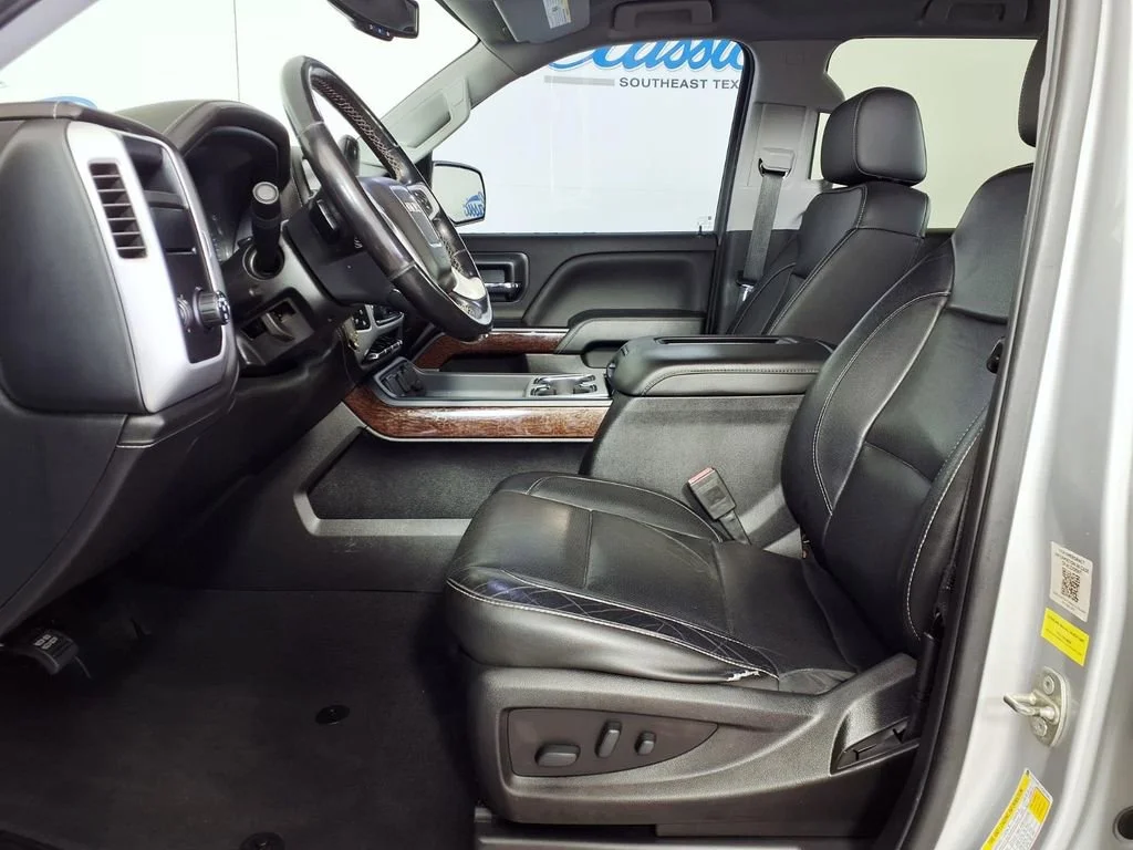 Used 2018 QUICKSILVER METALLIC GMC SLT image 9