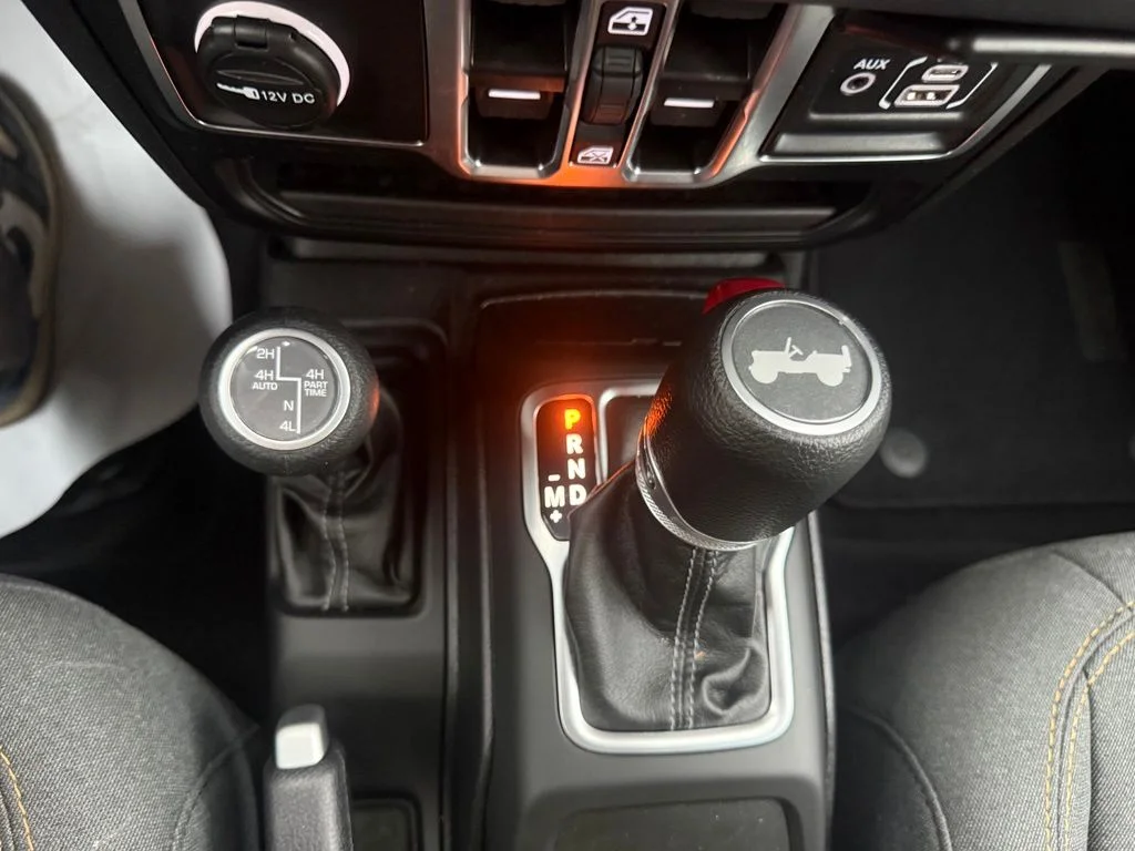 Used 2025 Black Jeep Sahara 4xe image 28