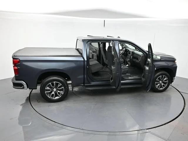 Used 2019 SHADOW GRAY METALLIC Chevrolet LT image 42