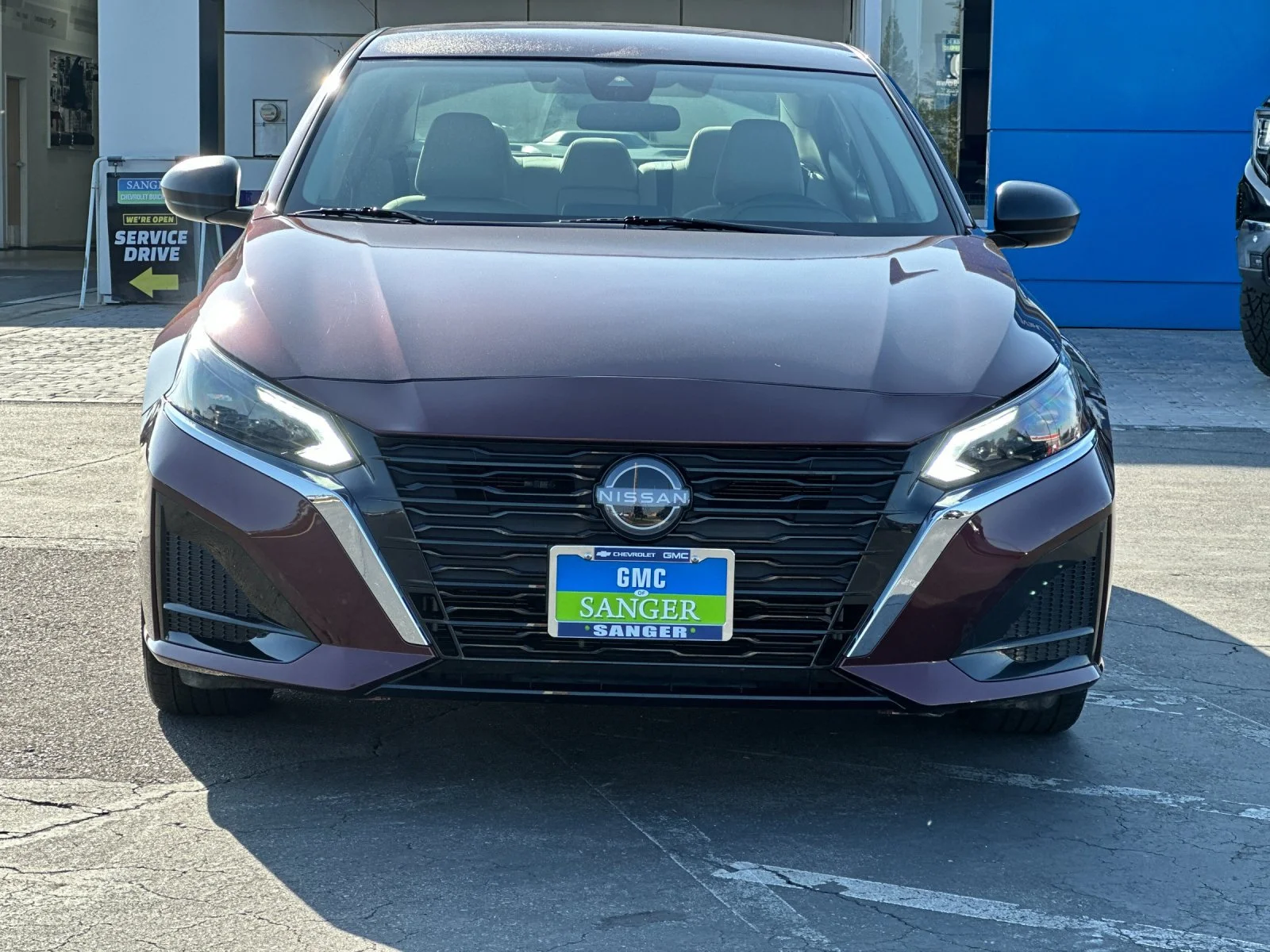 Used 2025  Nissan 2.5 SV image 8